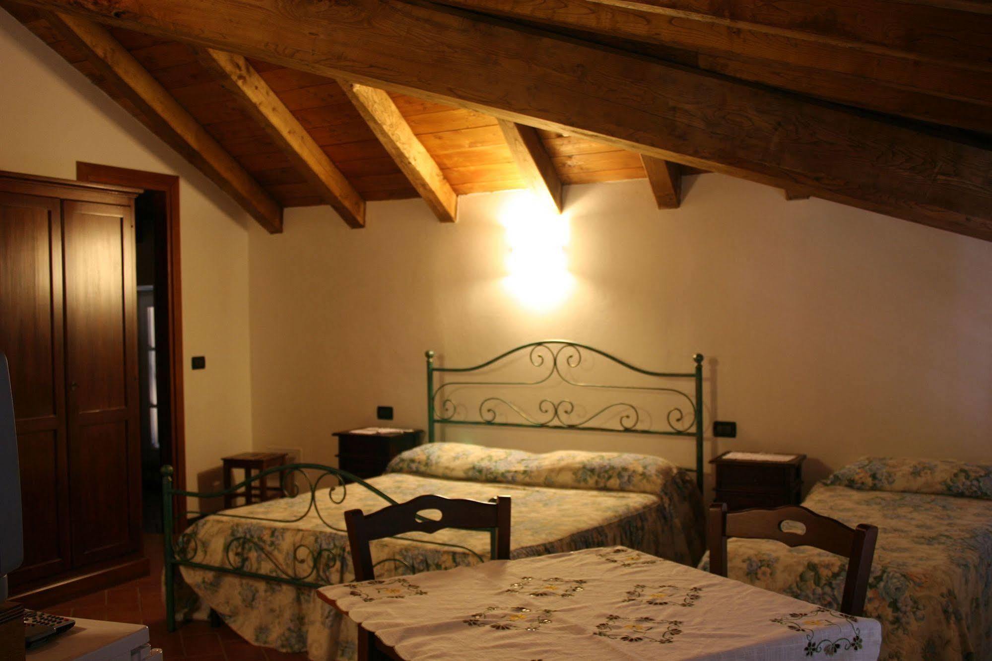 La Meridiana Casale ปิโญเน ภายนอก รูปภาพ